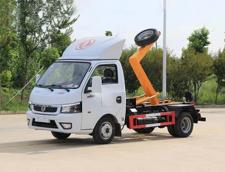 Dongfeng 4×2 Mini 3 Cubic Hook Lift Truck Garbage Truck