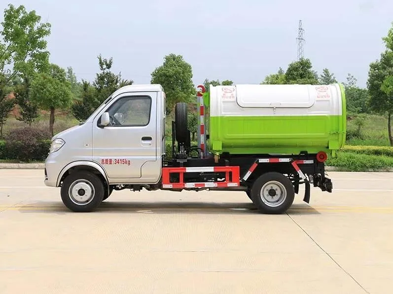 Dongfeng 3 Cubic Hook Lift Truck Garbage Truck Picture