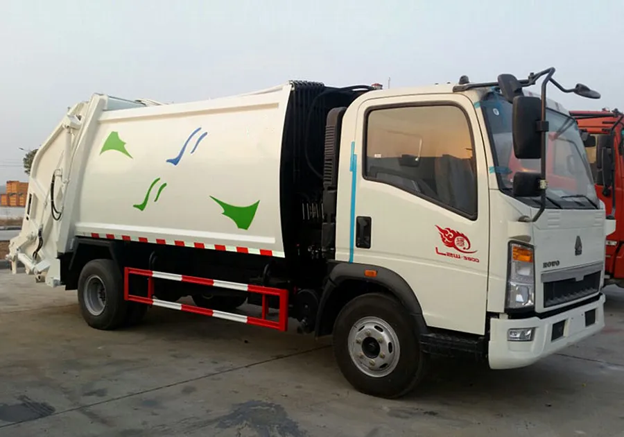 Howo 4x2 10 Square Compactor Garbage Collector Truck Picture