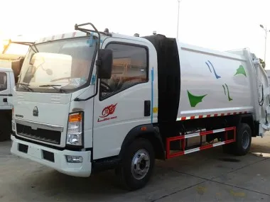Howo 4x2 10 Square Compactor Garbage Collector Truck