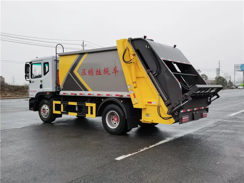 DongFeng 4x2 Rear Loading Garbage Collector Truck Picture