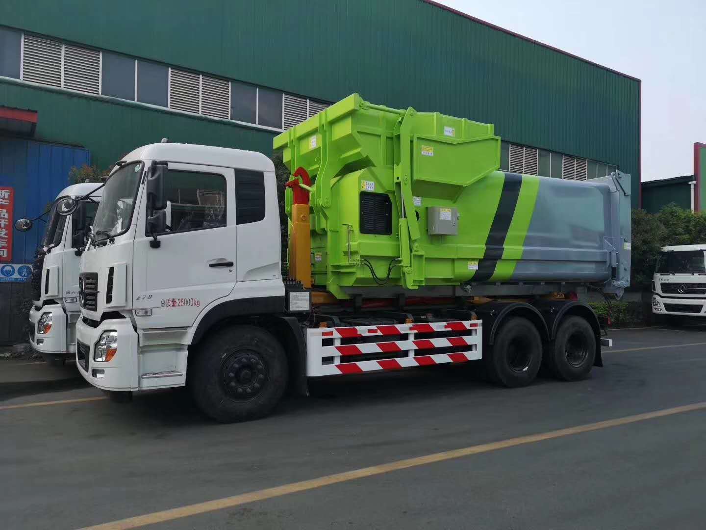 DongFeng 6x4 new or used 18cbm Hook lift garbage truck Picture