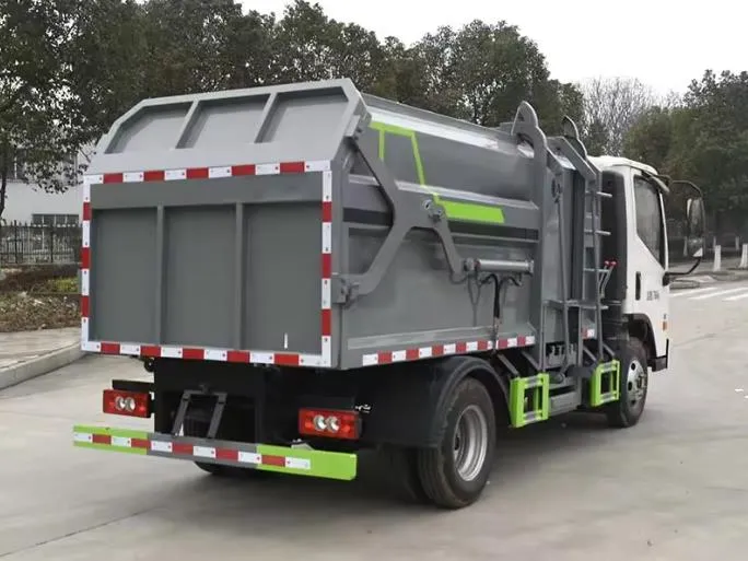 FOTON 4x2 5m3 side loading garbage truck Picture