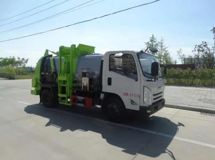 JMC 4x2 6m3 carbon steel kitchen waste truck Picture