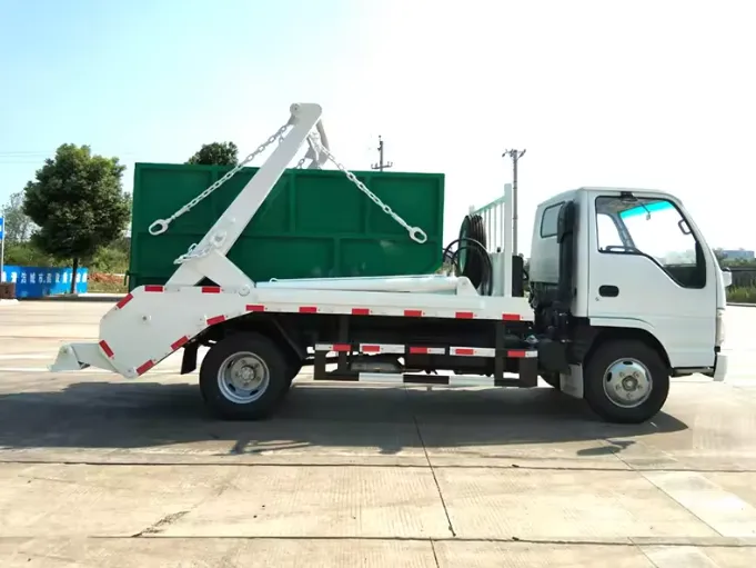 Japan Brand 6 CBM 4x2 Swing Arm Garbage Truck Picture