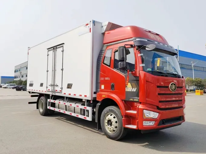 FAW 10ton 12ton 24 foot refrigerated box truck Picture