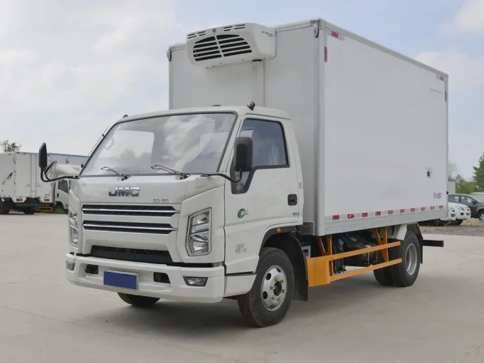 JMC 4x2 13 foot 5Ton Refrigerated truck Picture