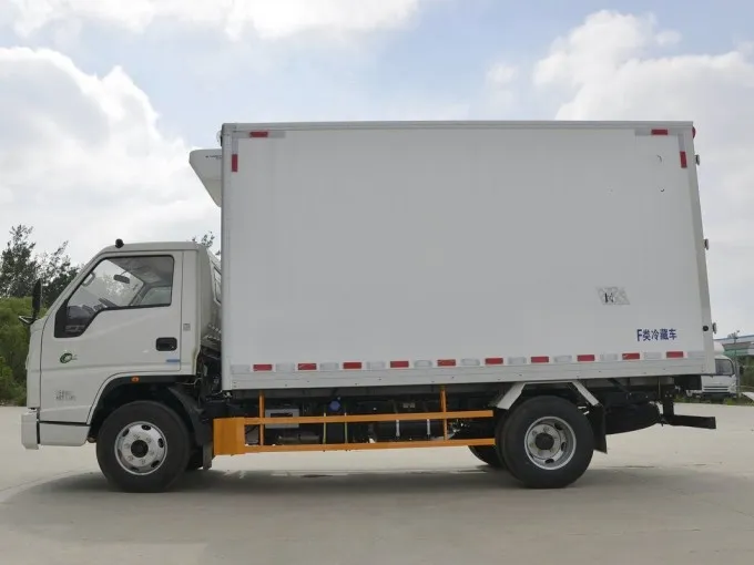 JMC 4x2 13 foot 5Ton Refrigerated truck Picture