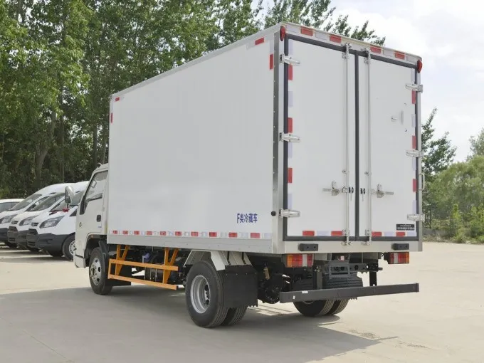 JMC 4x2 13 foot 5Ton Refrigerated truck Picture