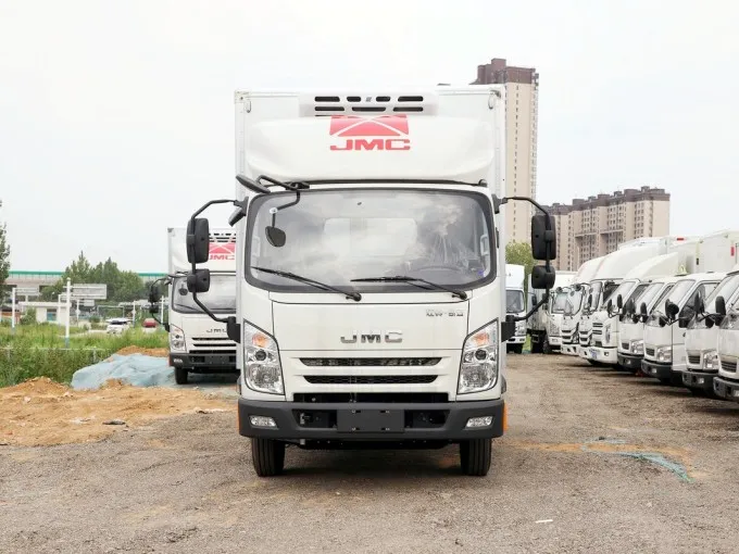 JMC 4x2 12 foot 5Ton Refrigerated Freezer Truck Picture