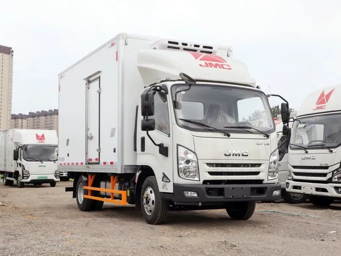 JMC 4x2 12 foot 5Ton Refrigerated Freezer Truck Picture