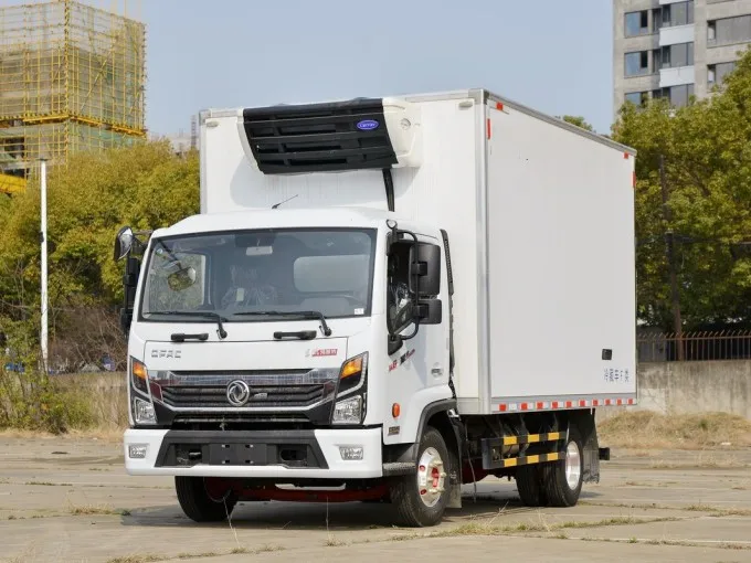 Dongfeng 4x2 5 ton 4m Refrigerator Truck Picture