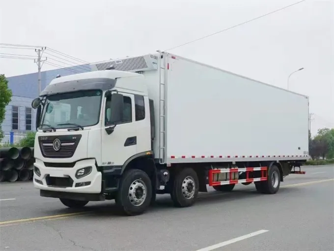 Dongfeng 20 ton 9.68m Refrigerated truck