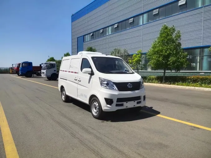 Chang an Mini Bread Refrigerated Truck