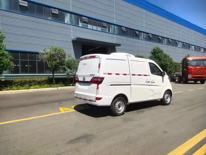 Chang an Mini Bread Refrigerated Truck Picture