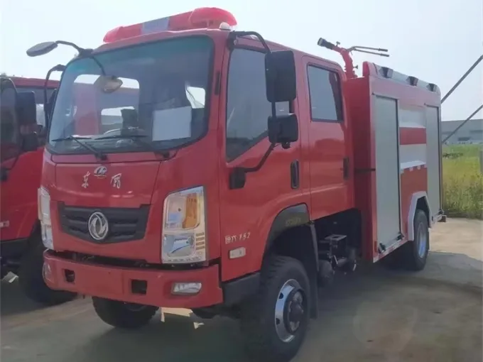 Offroad Dongfeng 4x4 3500L Water Tank Fire Truck