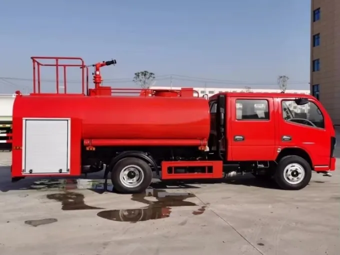 Dongfeng 4x2 Water Tank Fire Firefighting Truck Picture