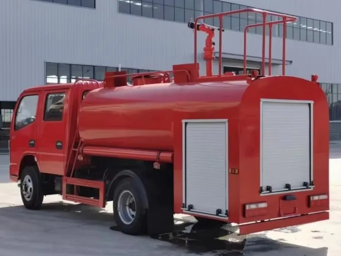 Dongfeng 4x2 Water Tank Fire Firefighting Truck Picture