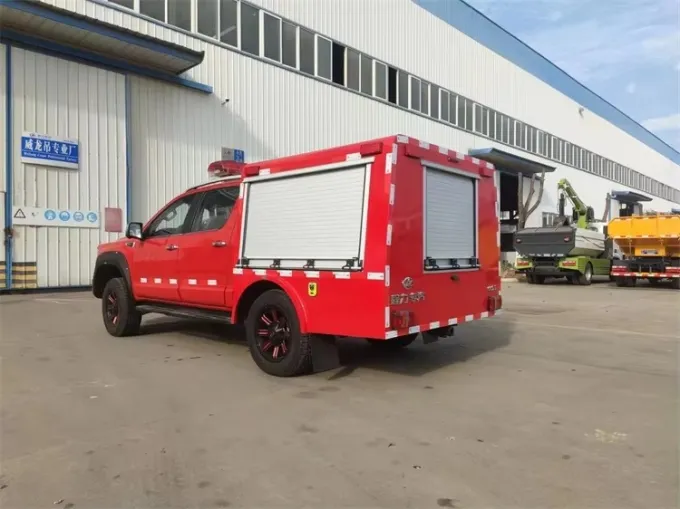 Foton 4x2 2000 Liters Forest Fire Rescue New Pumper Tanker Picture