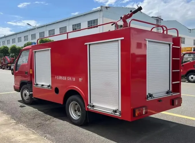 FOTON 4x2 1800L Water Tank Fire Firefighting Truck Picture