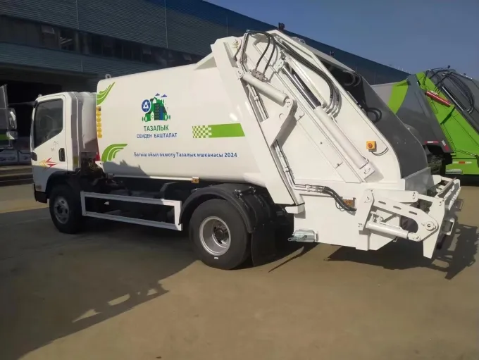 FAW 7 cubic meter compactor garbage truck Picture